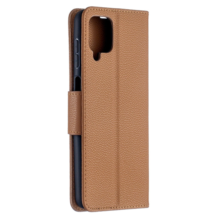 LAMBSKIN Knižkové puzdro pre Samsung Galaxy A12 - hnedé