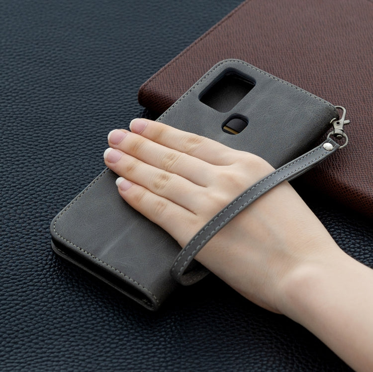 LAMBSKIN Knižkové puzdro pre Samsung Galaxy A21s - sivé