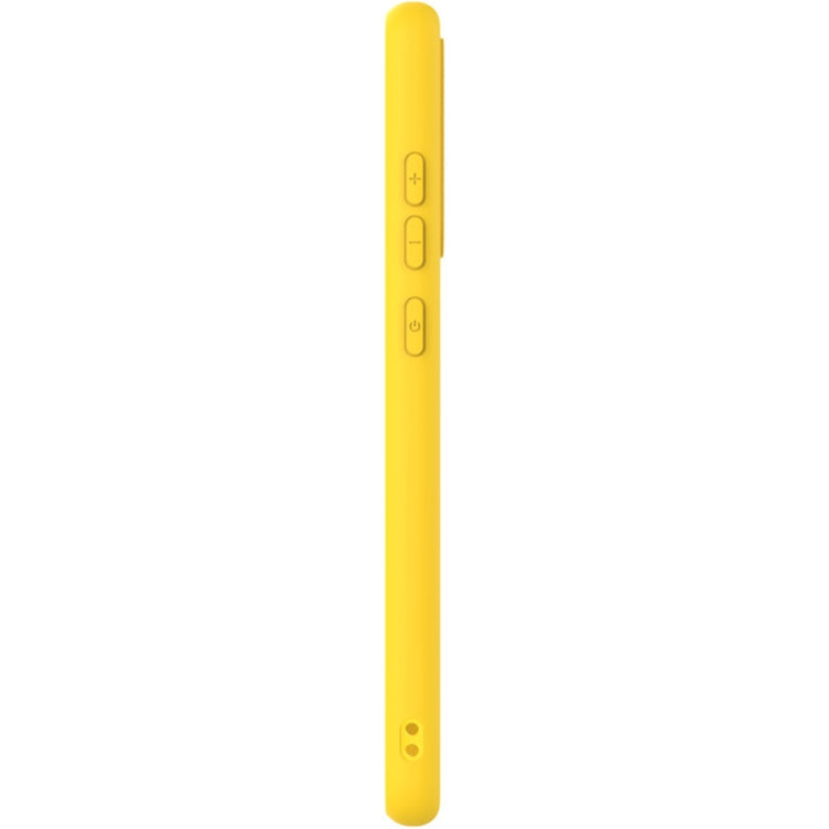 MATT Silikónový obal pre Samsung Galaxy S21 FE 5G - žltý
