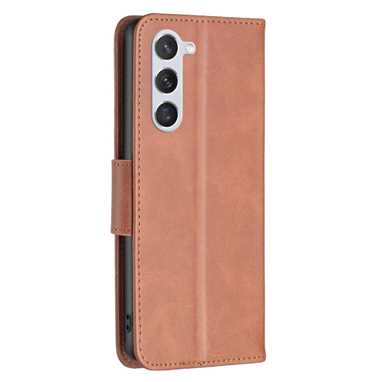 LAMBSKIN Knižkové puzdro pre Samsung Galaxy S23 5G - hnedé
