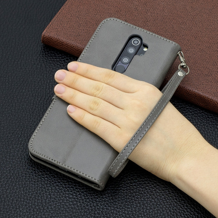 LAMBSKIN Knižkové puzdro pre Xiaomi Redmi Note 8 Pro - sivé