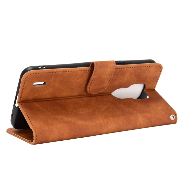 SOLID Knižkové puzdro pre Motorola Moto E7 - hnedé