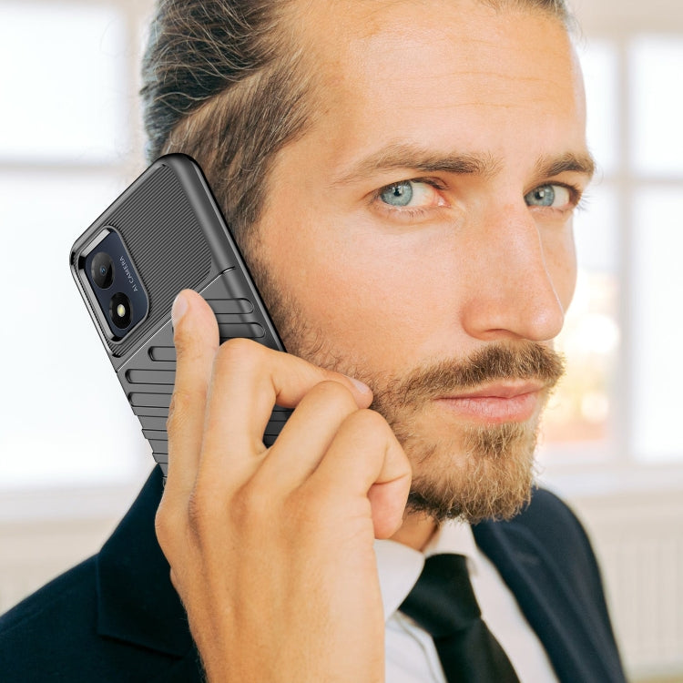 THUNDER Ochranný kryt pre Motorola Moto E13 - čierny