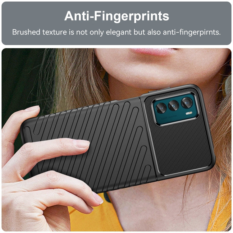 THUNDER Ochranný kryt pre Motorola Moto G42 - čierny