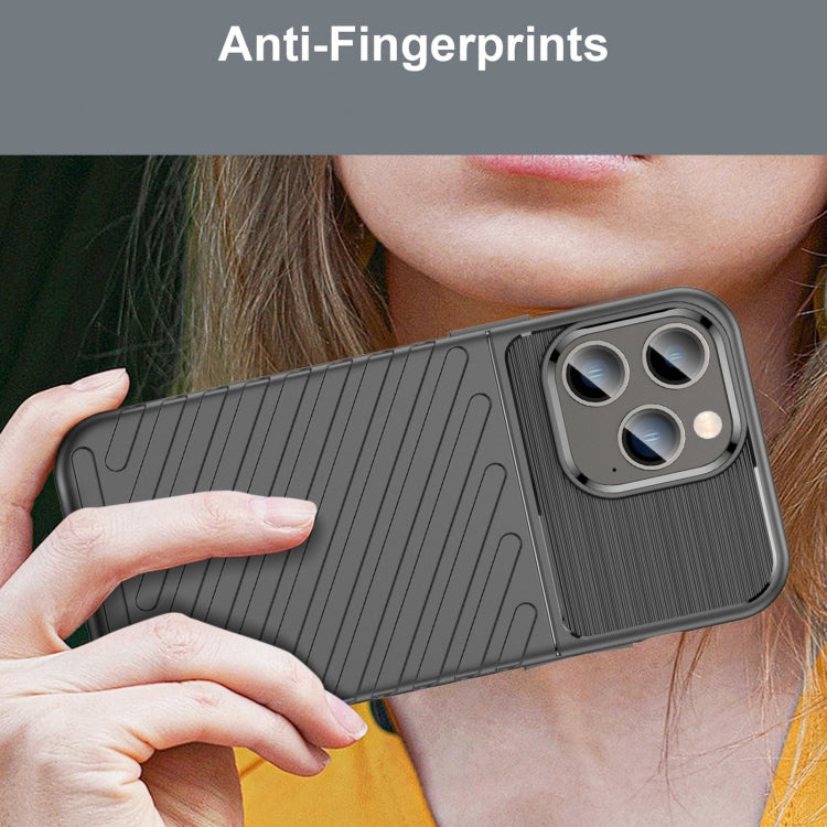 THUNDER Ochranný kryt pre Apple iPhone 14 Pro - čierny
