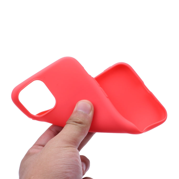 MATT Silikónový obal pre Apple iPhone 15 Pro - červený