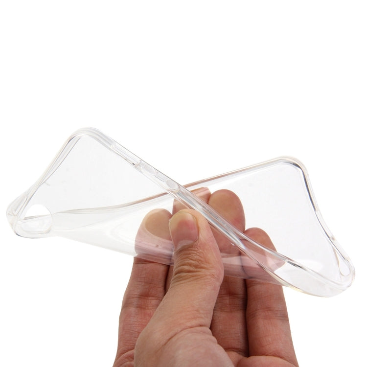 TRANSPARENTNÝ Silikónový obal pre Apple iPhone 5 / 5S / SE - priesvitný