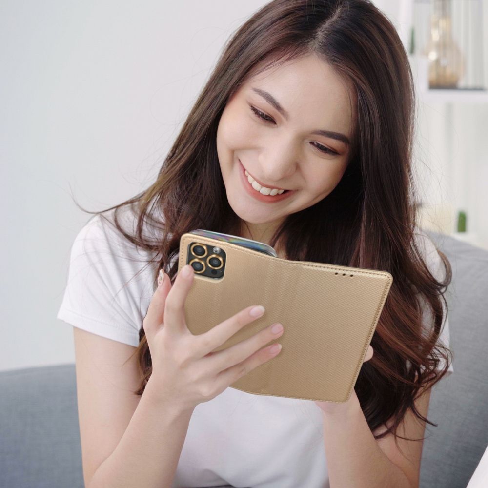 SMART CASE Kniha pre Samsung Galaxy S25 zlatá